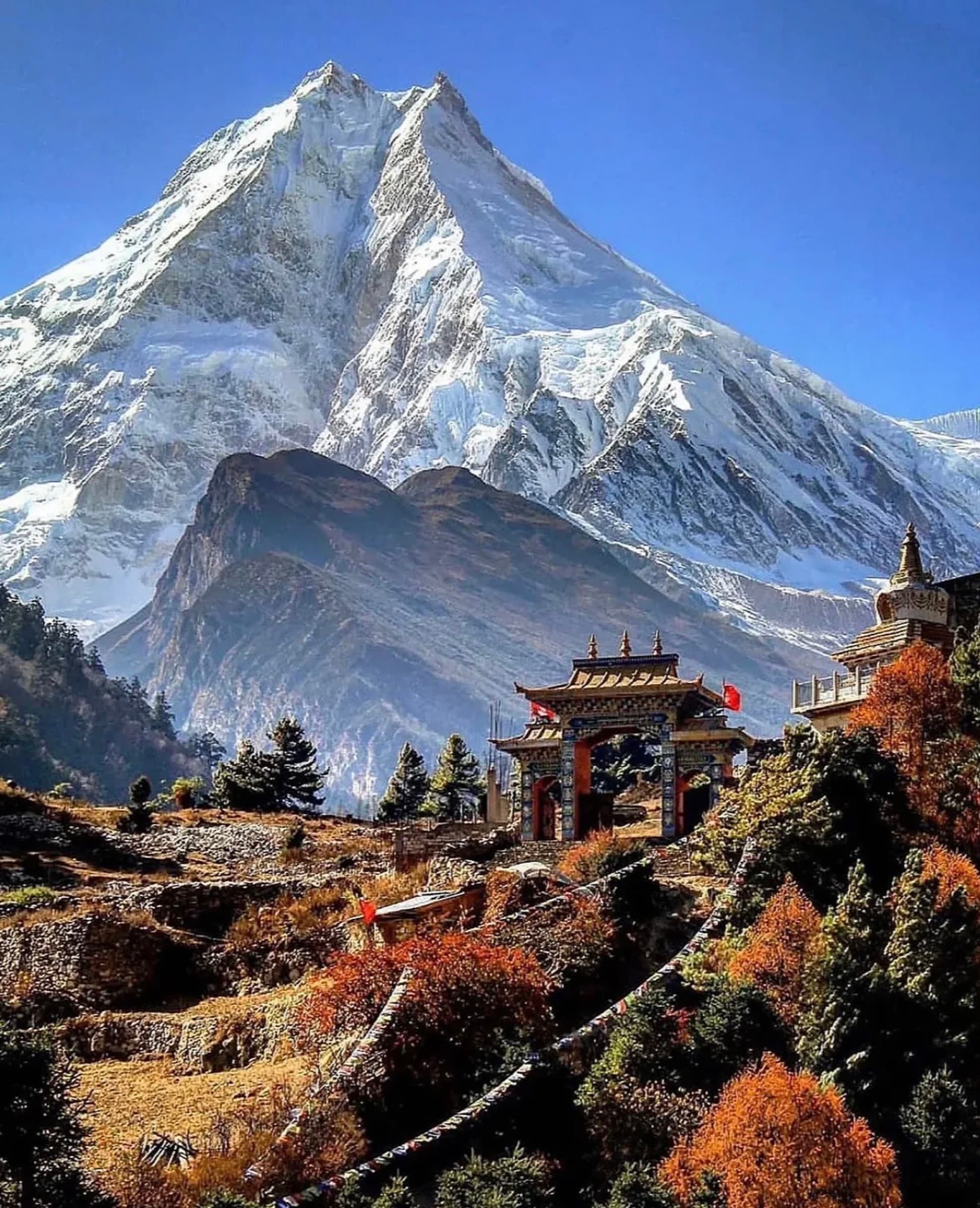 Manaslu Circuit Trek photo 6